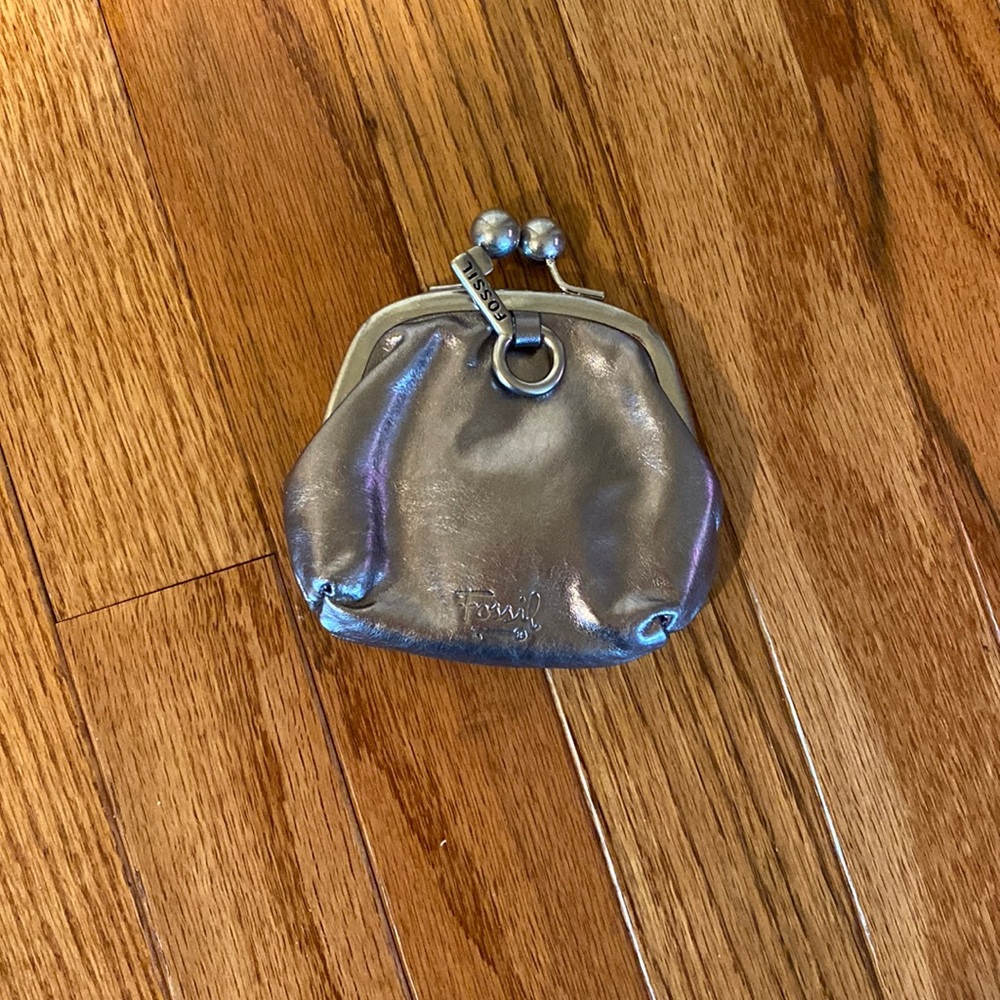 Fossil change purse